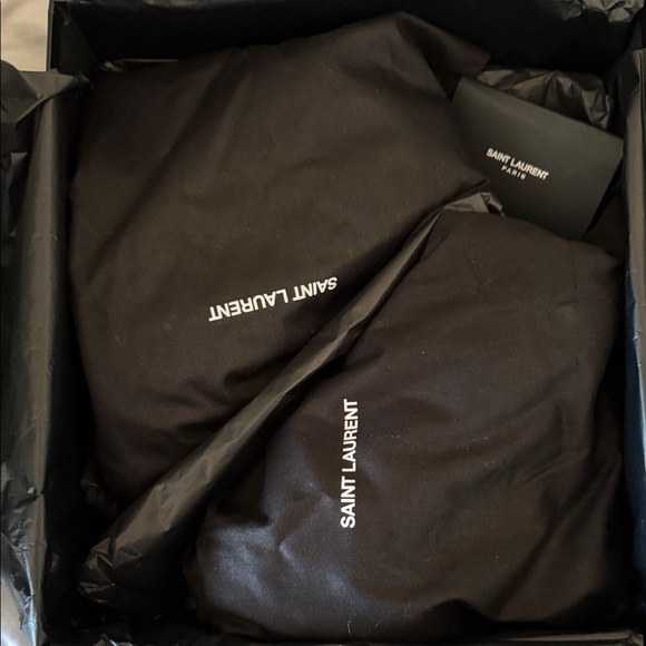 Saint Laurent Red Leather Knot Platform Sandals - Picture 9 of 10